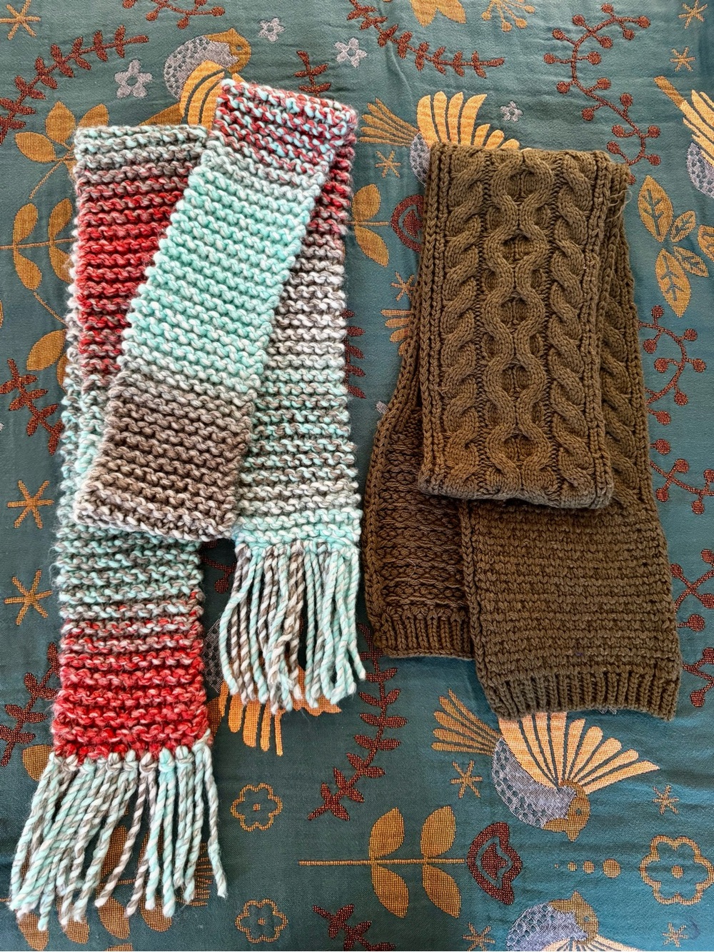 Set of 2 Chunky Knit Scarves